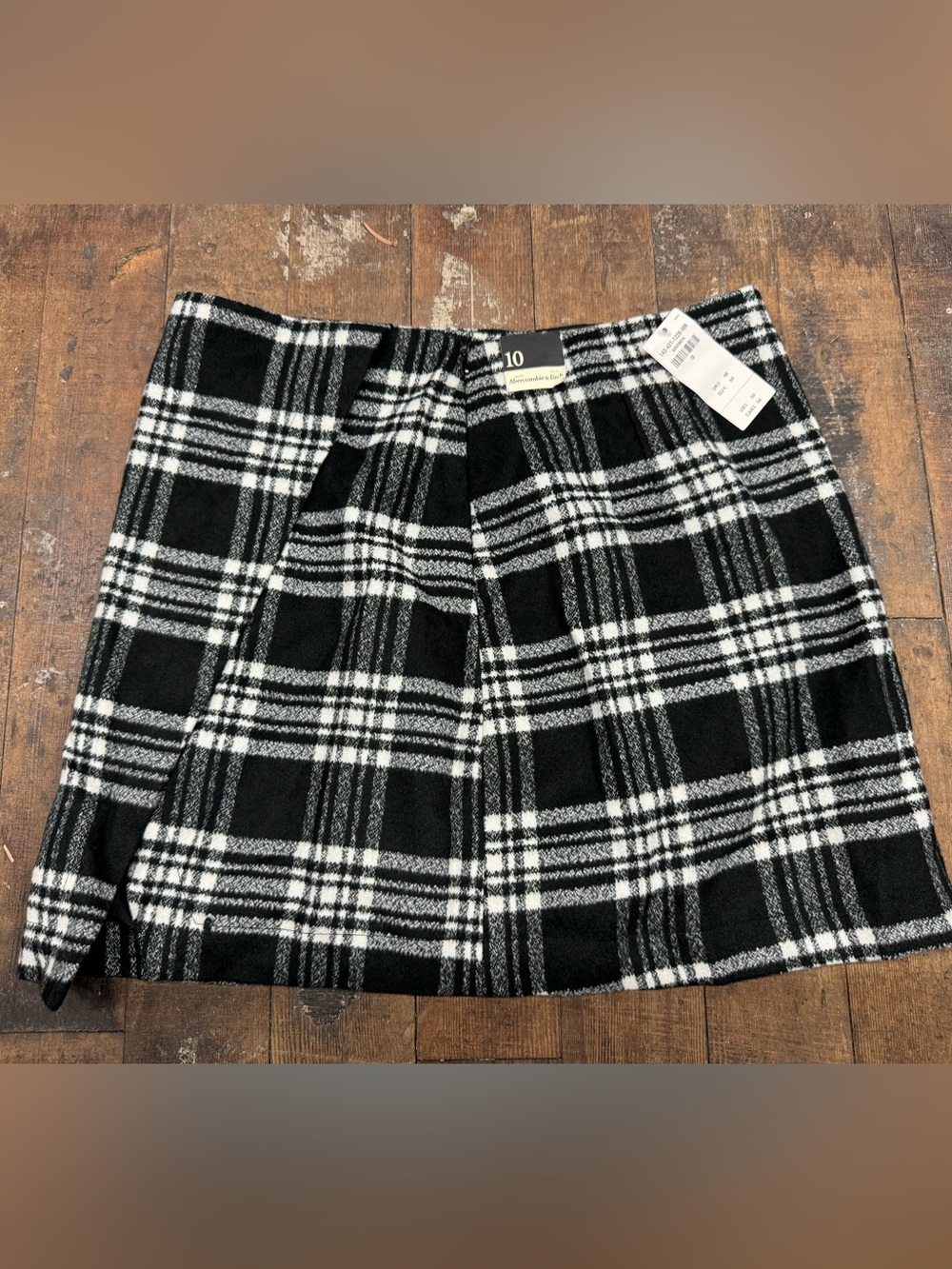 Deadstock Y2K Abercrombie & Fitch Mini Skirt about 19” length Womens Size 10